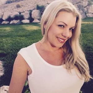 Meet your Posher, Mandy